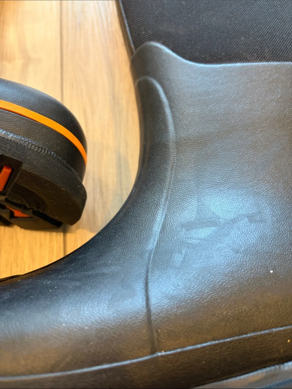 New TideWe size 12 men’s Black Boots with Orange Accent